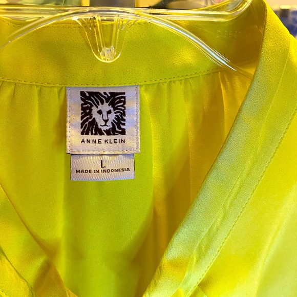 Anne Klein Blouse - Picture 2 of 4